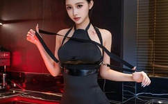 老公把舌头放进我B里搅